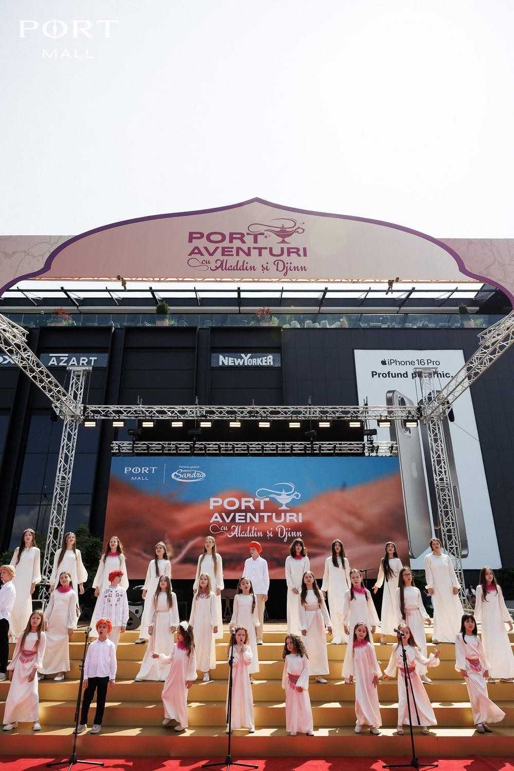 summer-season-opening-port-mall-chisinau-scena-sunet-lumini-nova-event